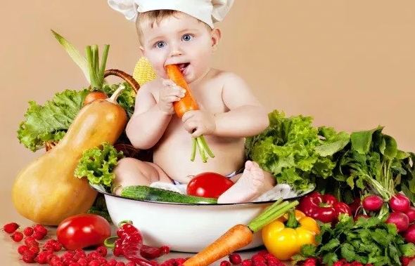 Chế độ dinh dưỡng tốt nhất cho trẻ sơ sinh dưới 1 tuổi