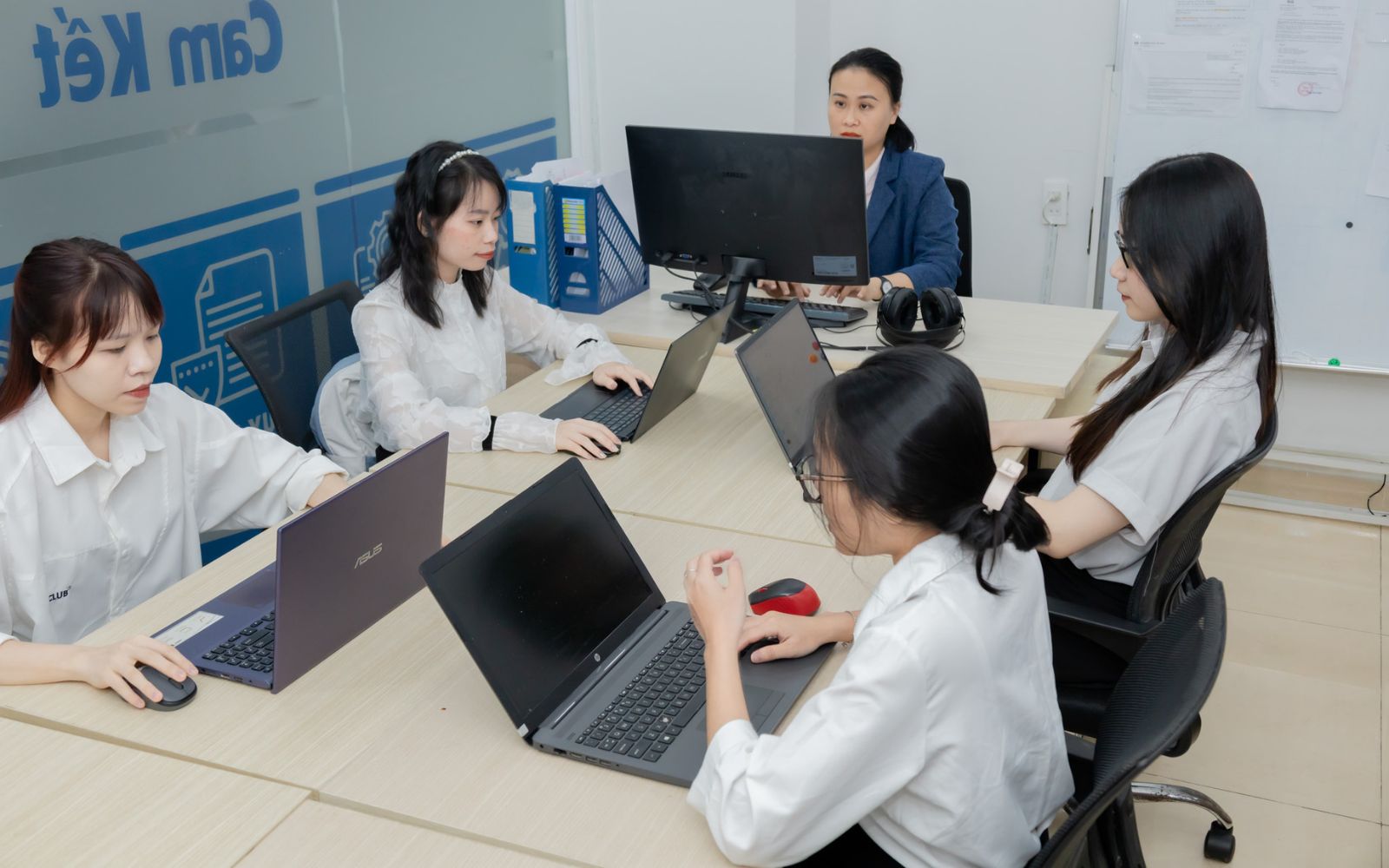 Công ty dịch vụ kế toán – thuế AZTAX Công ty dịch vụ kế toán – thuế AZTAX