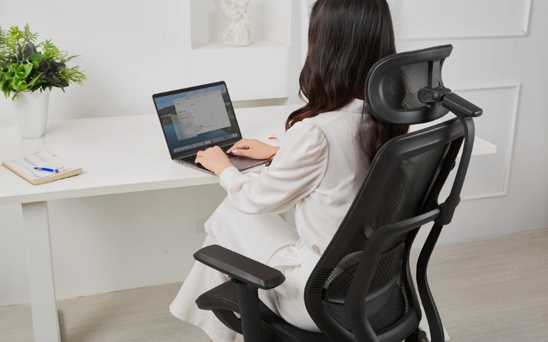 tác hại khi ngồi ghế lưới thái công học bị chùng