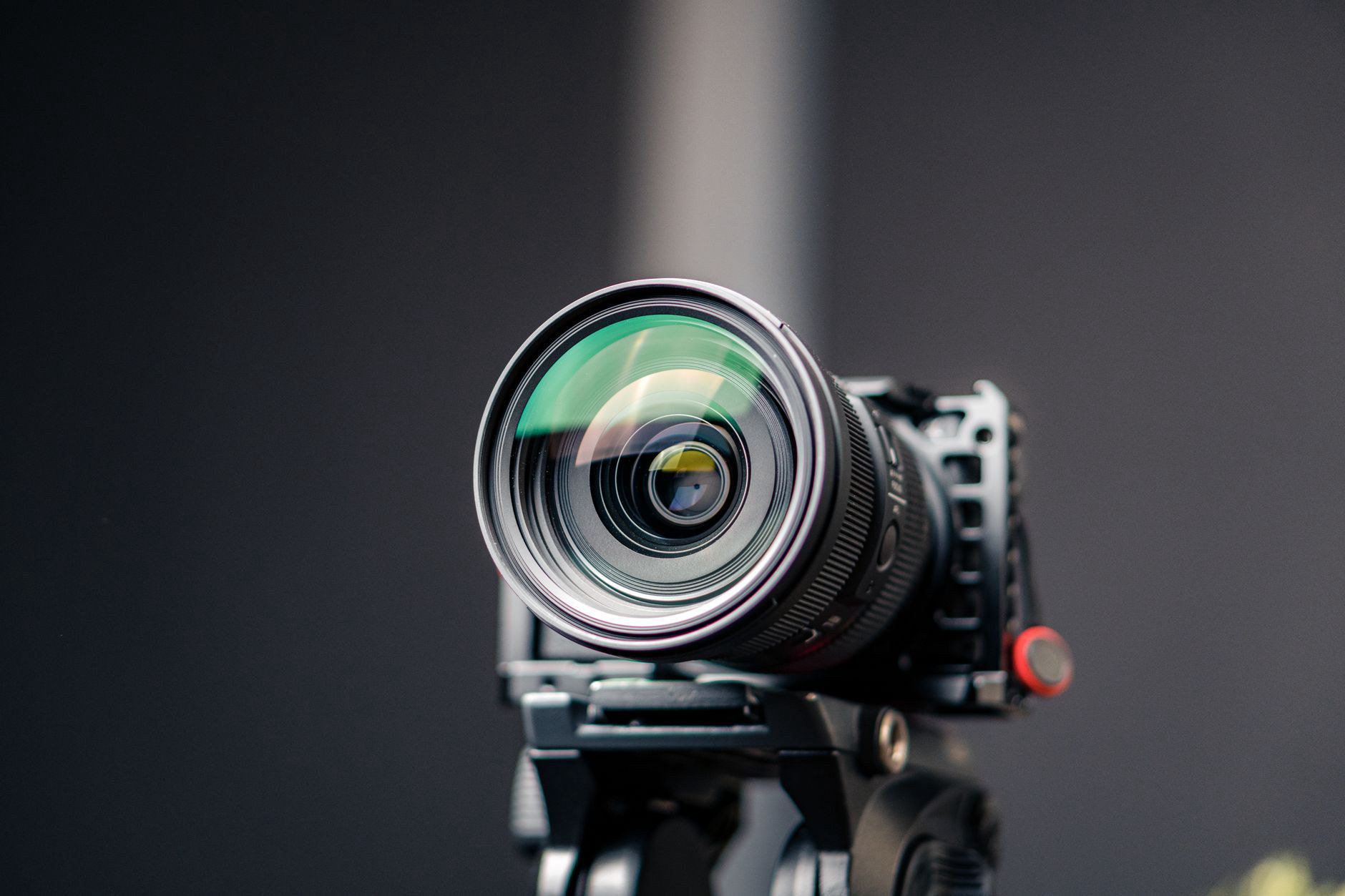 Trả lời thẳng: 5 công nghệ, camera, thiết bị tốt nhất 2026 phù hợp bảo vệ xưởng nội thất, kho đồ gỗ giá trị cao