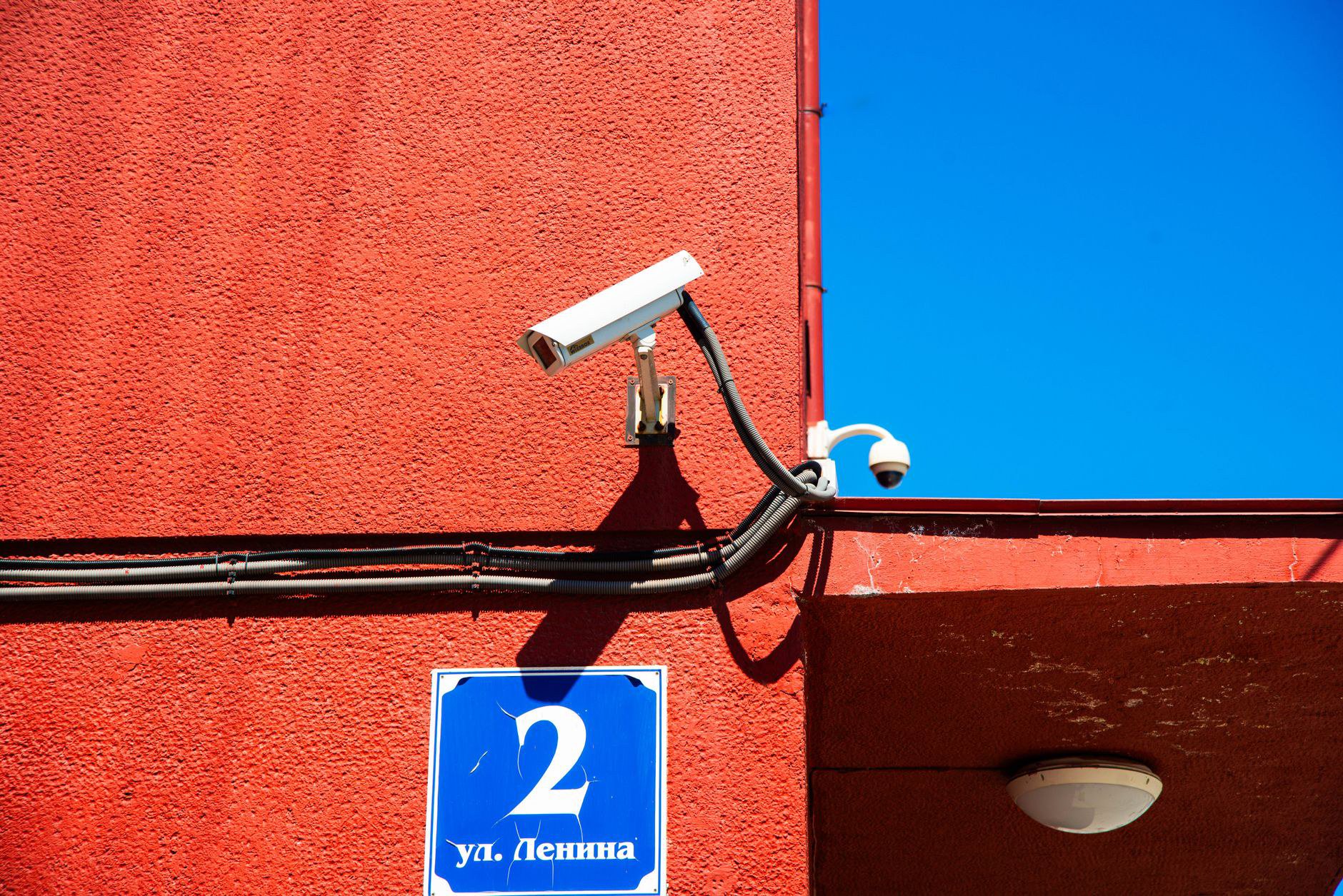 Kết luận về chọn camera giám sát cho showroom ban đêm